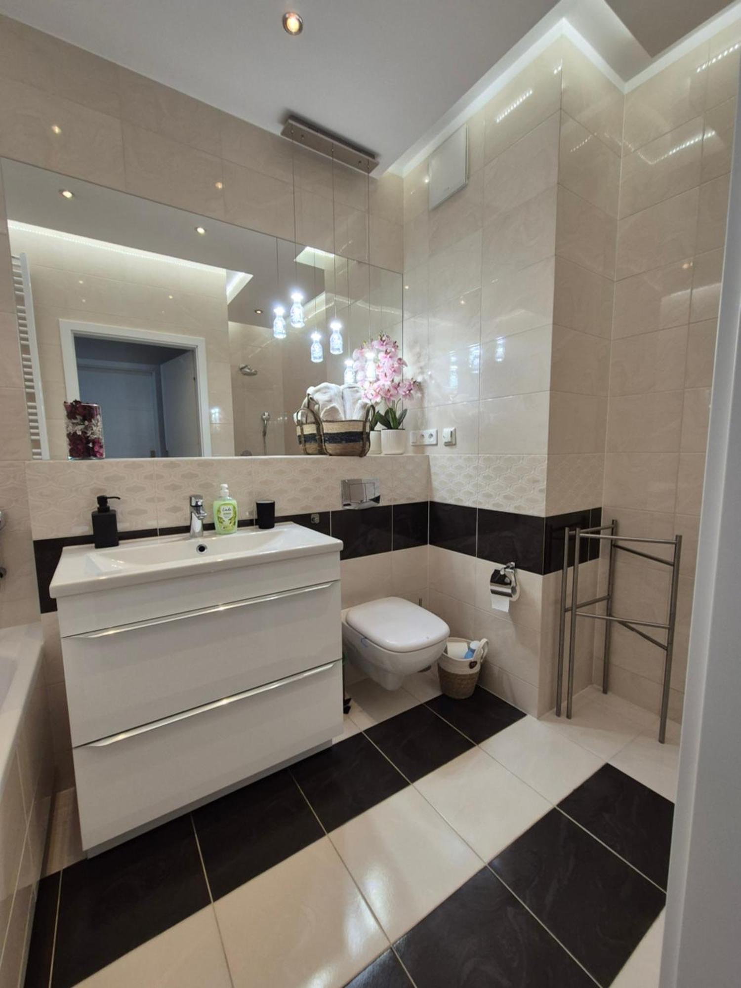 Big 21 Old Town Lux Apartment, Self Check-In 24H, Free Parking Poznań Buitenkant foto