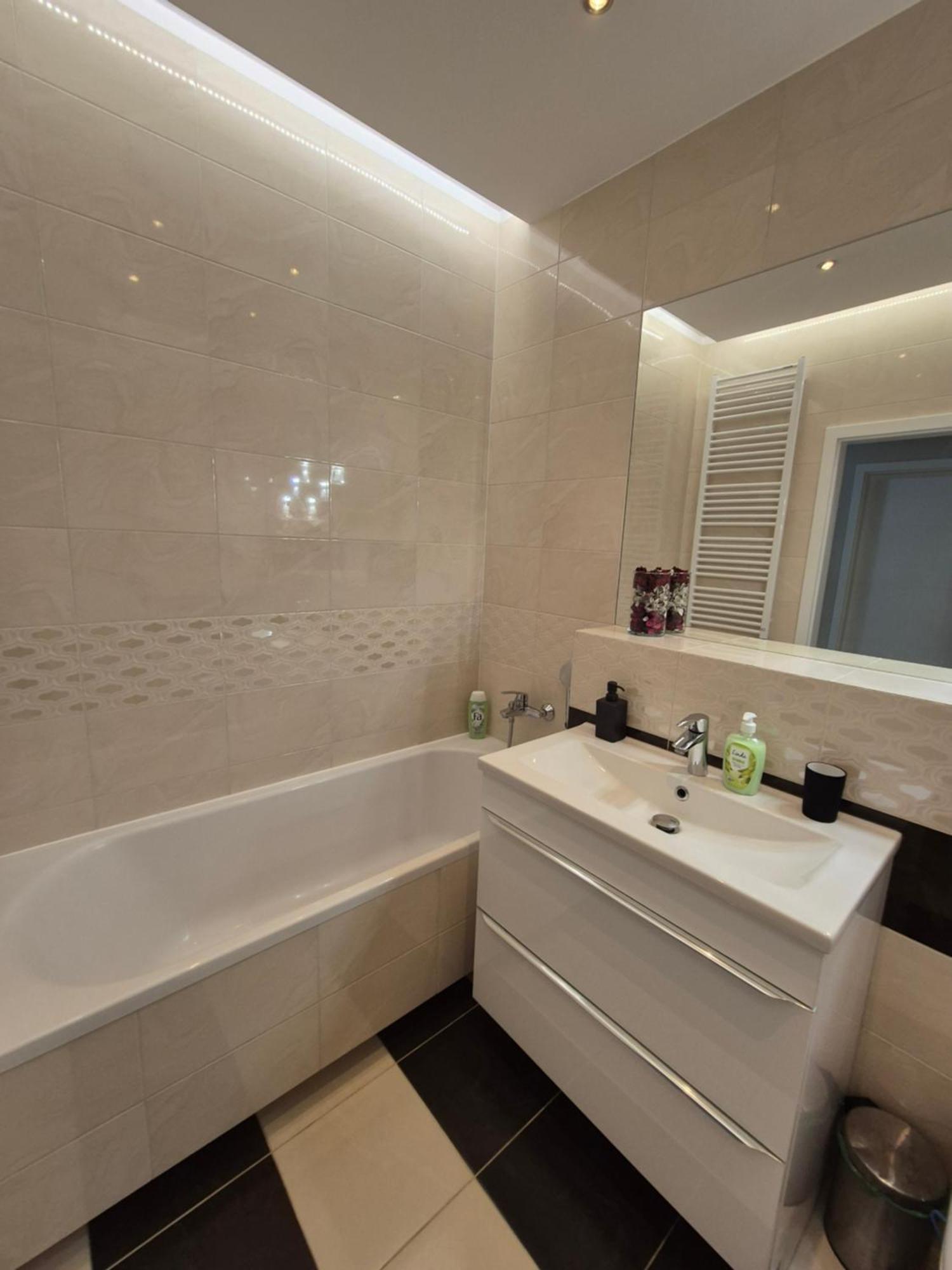 Big 21 Old Town Lux Apartment, Self Check-In 24H, Free Parking Poznań Buitenkant foto